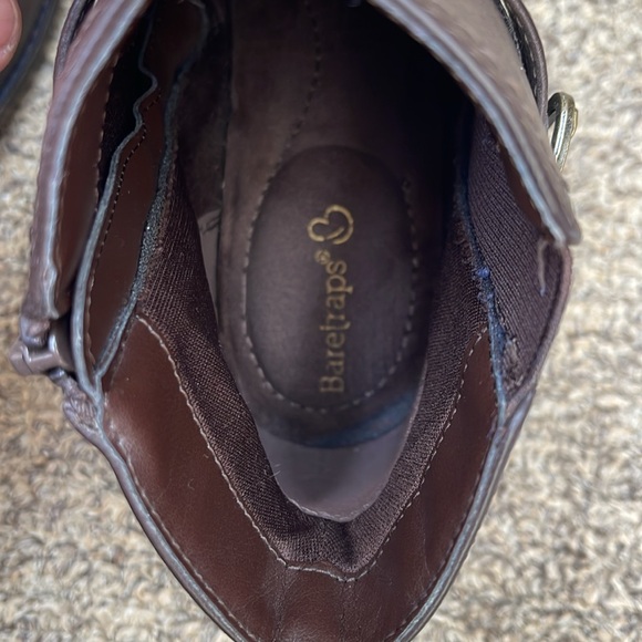 Women’s Size 7.5 M  Ankle Boots heel Bootie Brown Casual - Picture 7 of 9